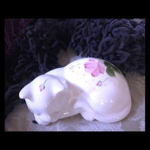 Vintage Lasting Products USA-Sleeping Cat Figurine